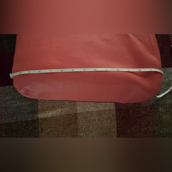 Michael Kors tote - Picture 5 of 6